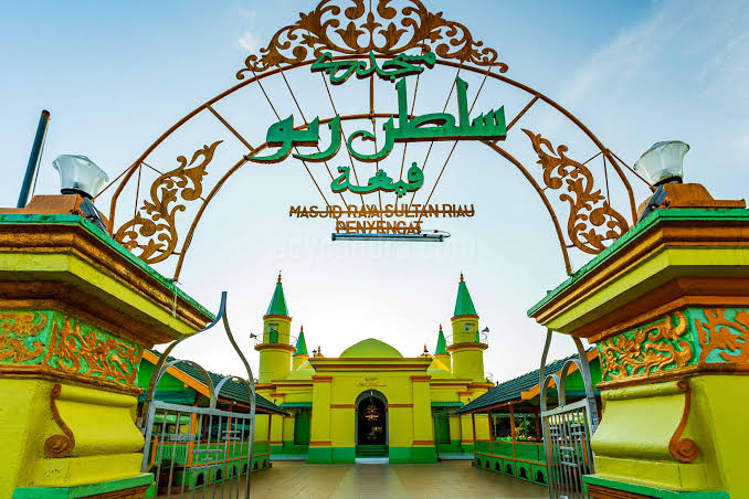 Masjid Raya Sultan Riau di Tanjungpinang